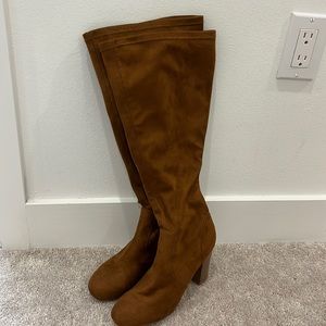 Suede Brown Boots